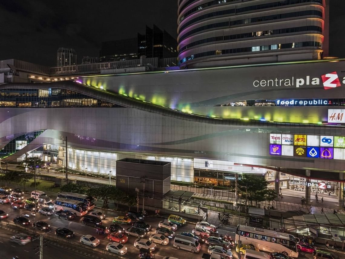 Rama 9: Amenities and Entertainment Options