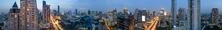 SUPALAI ICON SATHORN｜25 樓・81 m 夜景景觀（參考示意）